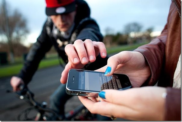 Smartphone Theft thumb Smartphone Makers Pushed to Add Kill Switch for Stolen Phones