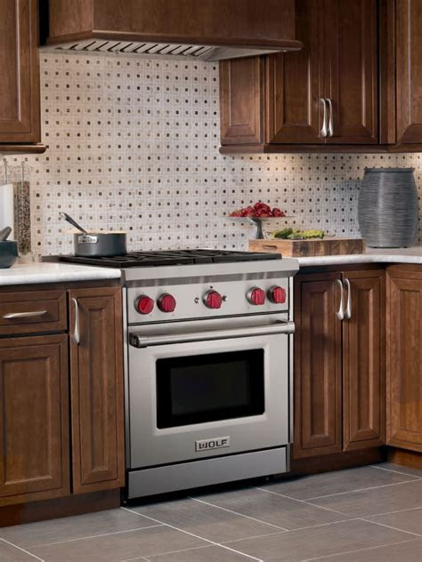We may earn commission on some of the items you choose to buy. Wolf GR304 30 Inch Pro-Style Gas Range with 4.4 cu. ft