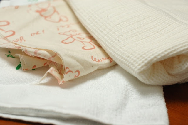 Making sloth bib 1