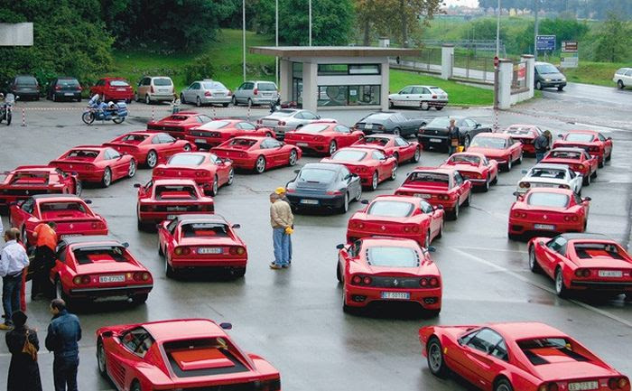 Supercars from Around the World (99 pics)