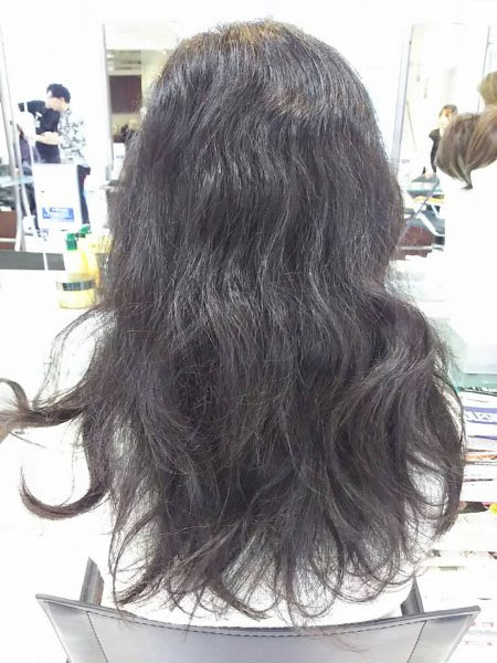 ひろがる うねる くせ毛のロングヘアをカットで扱いやすく Takuyaasano Com 淺野 卓矢 くせ毛マスターのブログ