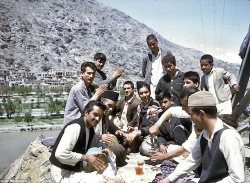 cuoc-song-thanh-binh-cua-afghanistan-truoc-chien-tranh-5