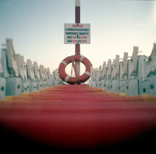 Objects on the beach by padesig