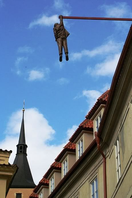 Weird Monuments,Weird Monuments,Hanging Statue