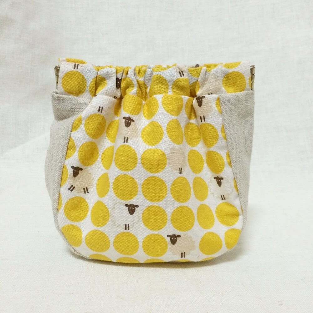 Snowwingの型紙で手作りしたぽちゃポーチ 小さめマチ付きバネポーチ ここめいど