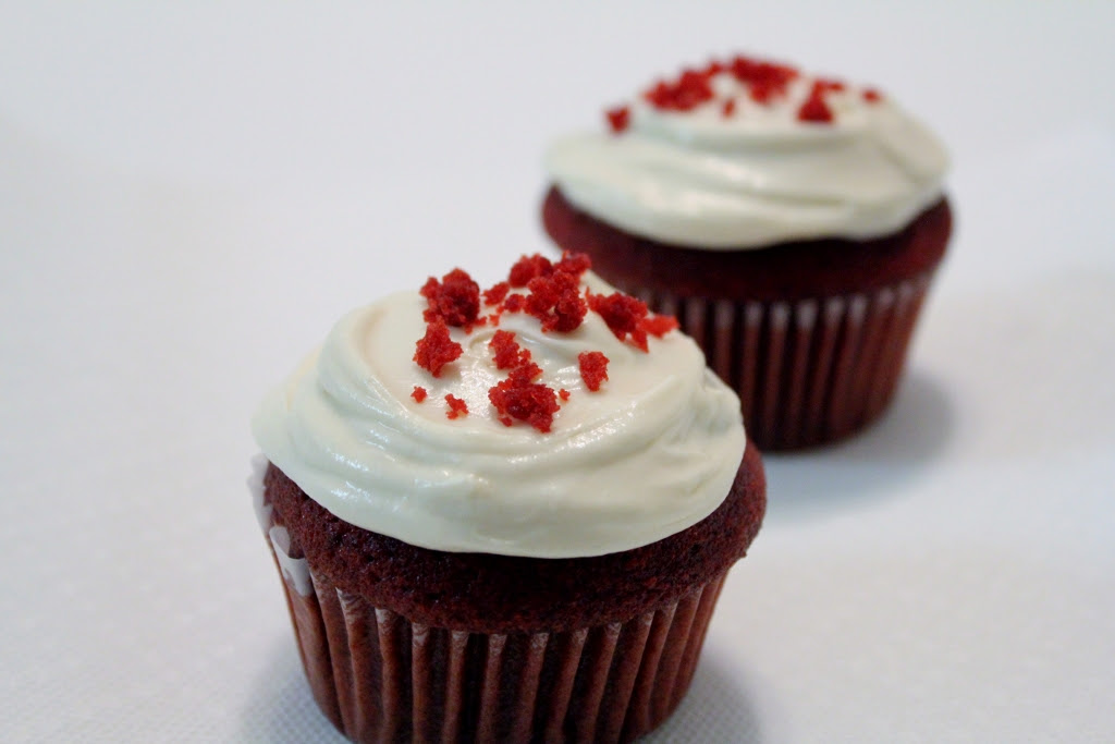 cake paula roll deen red velvet red velvet