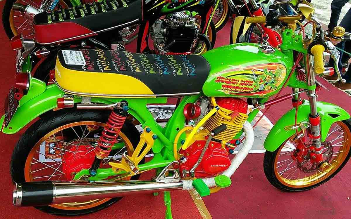 8 Gambar Modifikasi CB Racing Yang Bisa Kamu Jadikan 