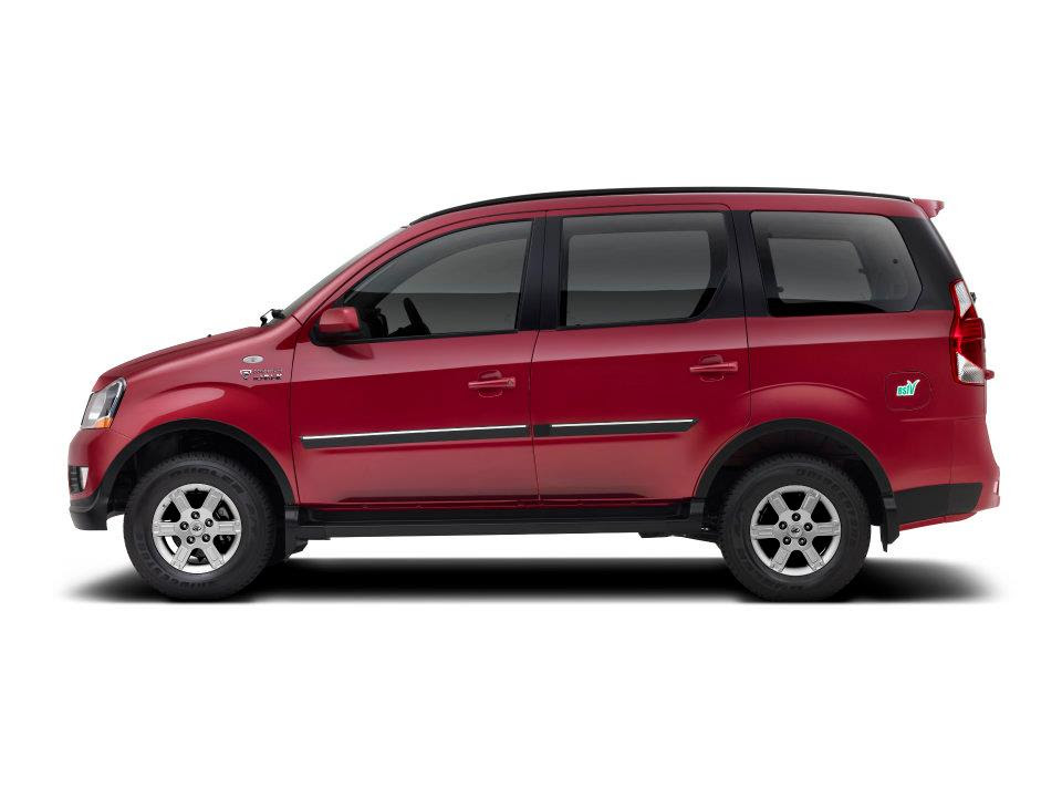 2012 Mahindra Xylo side View 39;Toreador Red39;