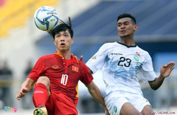 HLV Vương Tiến Dũng: Công Phượng bớt cá nhân thì đội còn hay nữa