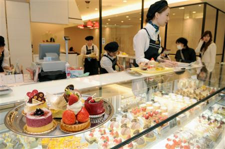 札幌を スイーツ王国 に 全国ブランド化 海外販売も ケーキを月替わりで食べ比べできるアンテナショップ さっぽろスイーツカフェ １６日 札幌市中央区 四国新聞社