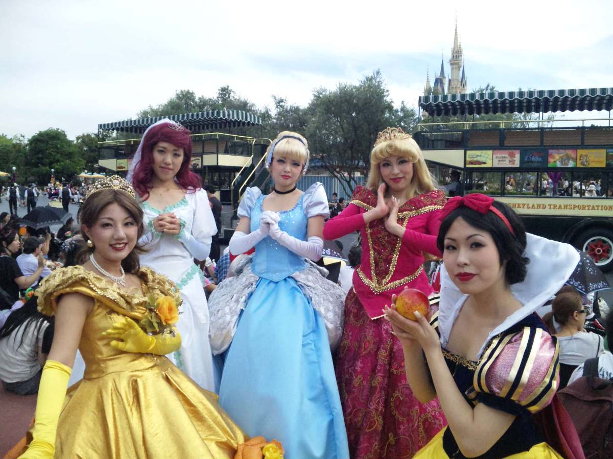 ハロウィン ハイクオリティなディズニーコスプレイヤーまとめ 3 5 コスプレ情報館 衣装 作り方 ディズニー コスプレ情報館