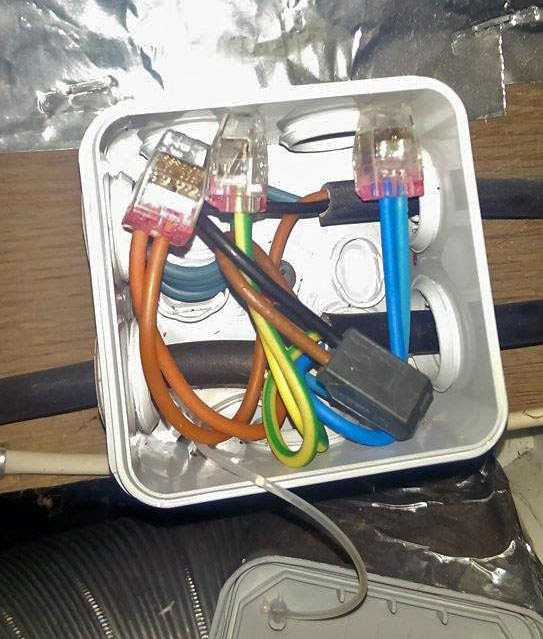 Bricovidéo branchement électrique - Ajouter une prise brancher à une