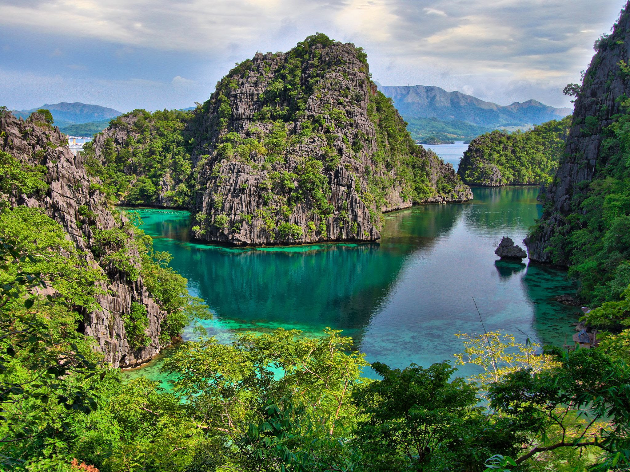 Which Country In Asia Is The Most Beautiful / Which Asian Country Produces the Most Beautiful Women ... : Asia is (large) than australia.