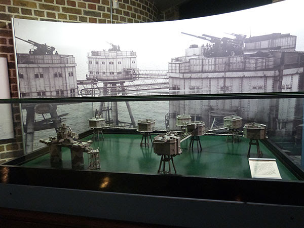 the maunsll forts sur la tamise