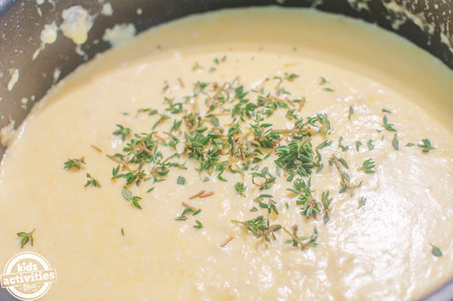 hamburger scalloped potatoes