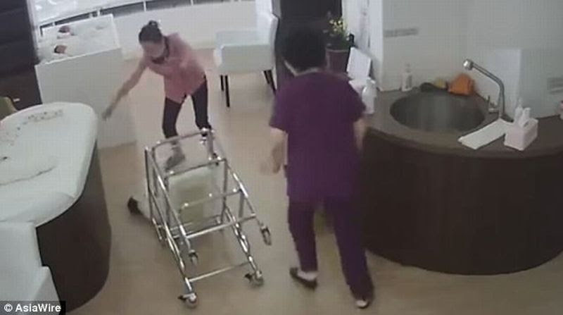 Seorang perawat di China tak sengaja jatuhkan bayi yang baru lahir. (Foto: Asia Wire)