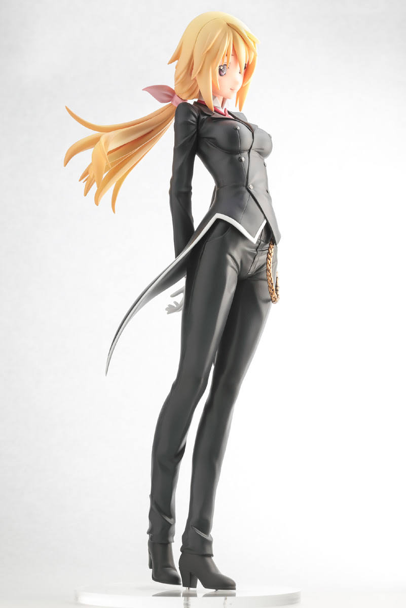 なぜ僕は執事の格好なんでしょうか