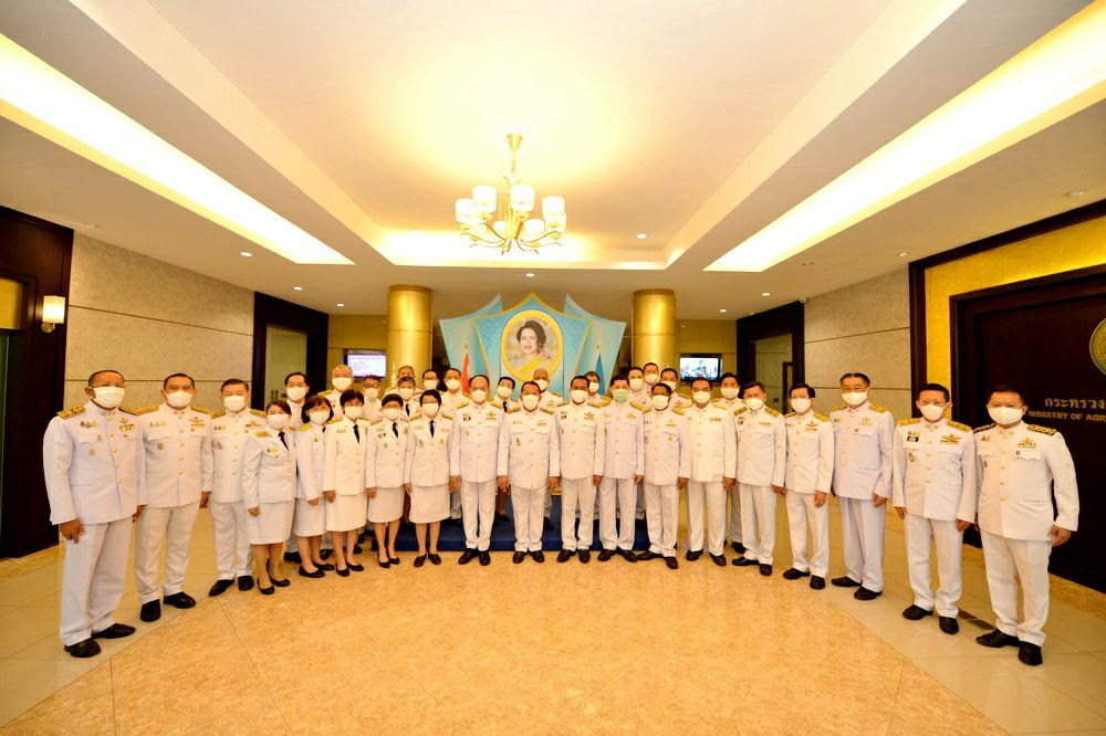 ร่วมพิธีลงนามถวายพระพรชัยมงคล สมเด็จพระนางเจ้าสิริกิติ์ ...