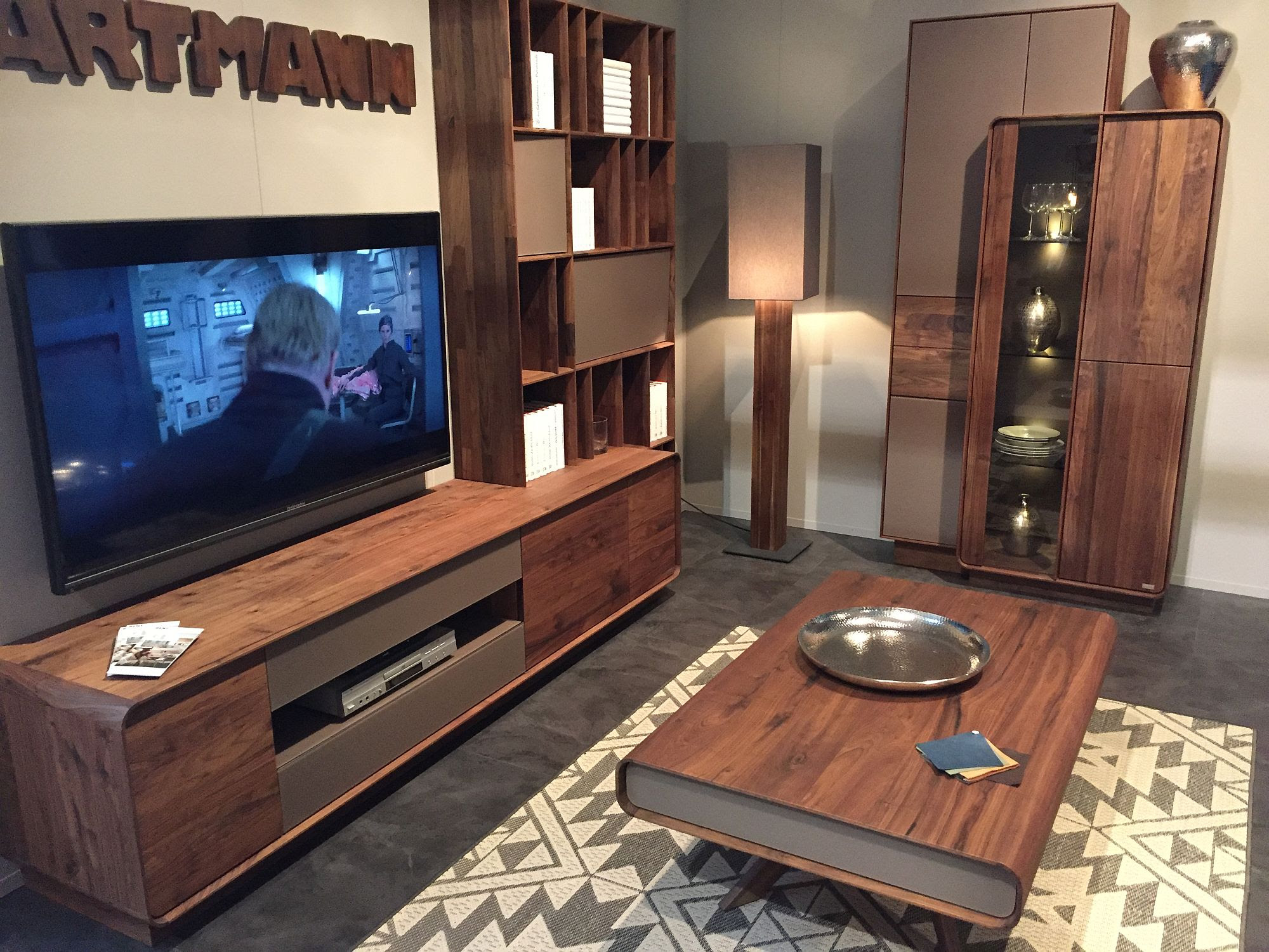 Rak Tv Dinding Kayu Pallet Home Desaign