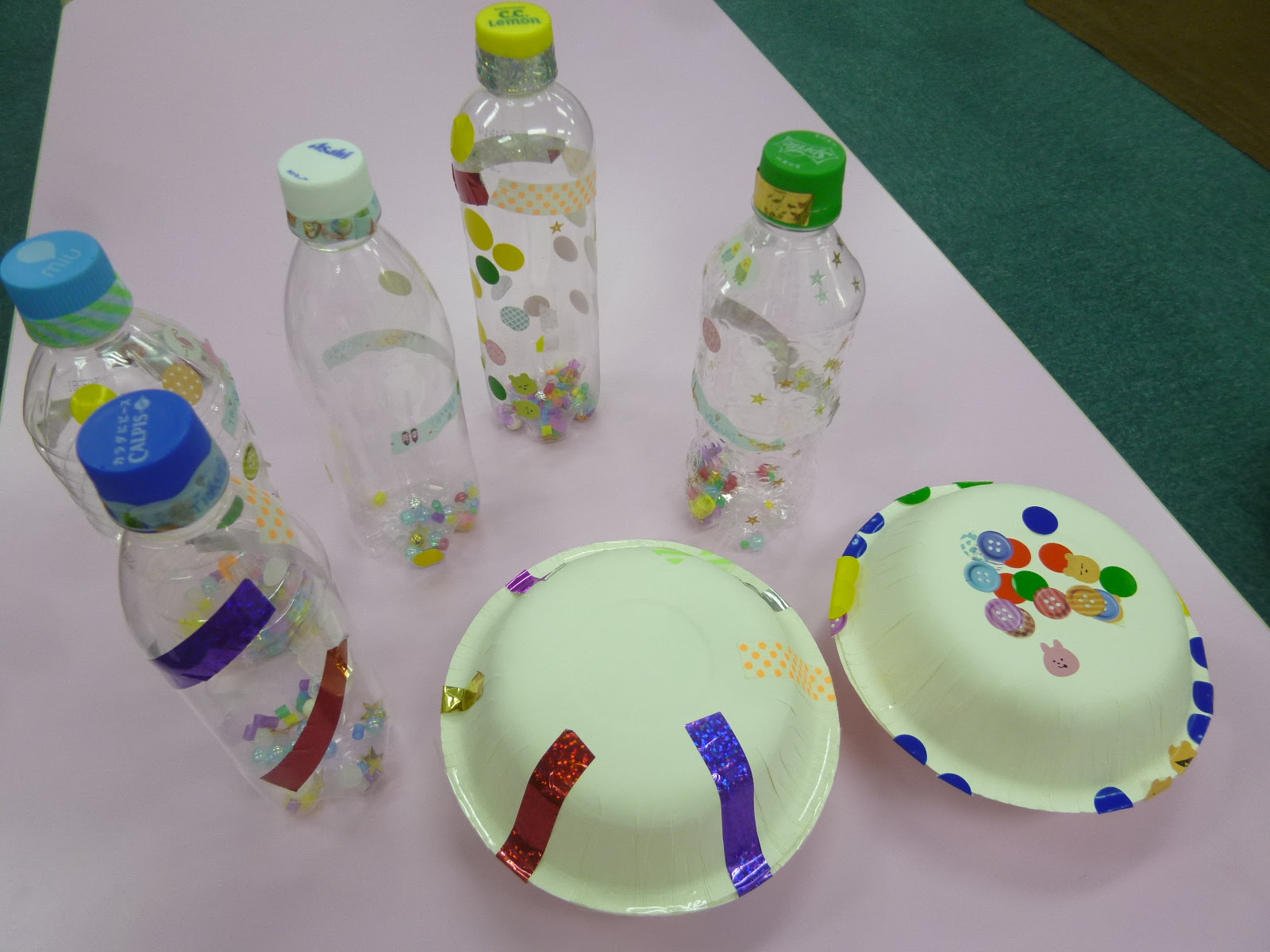 手作り楽器で楽器遊びをしました 輝hikariみらい
