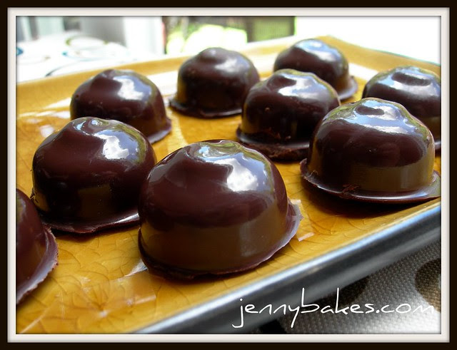 Dark chocolate truffles with spices