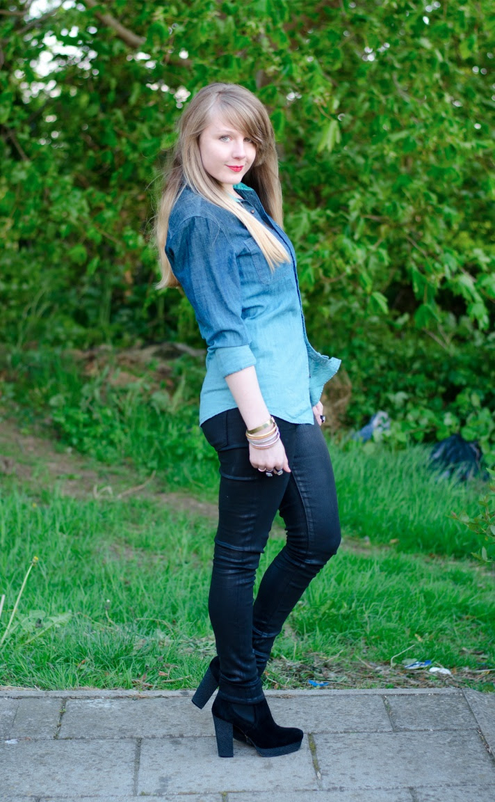 Ombre Denim Shirt With Black Jeans | Raindrops of Sapphire