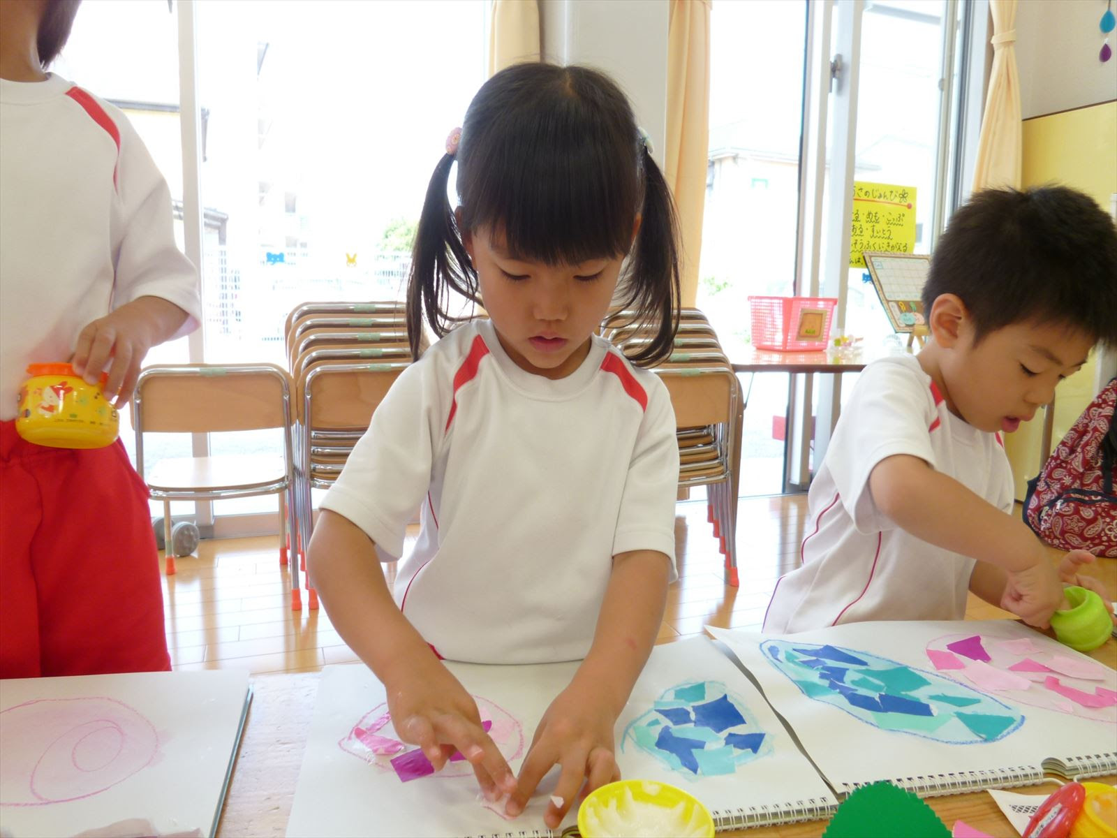 6 1 あじさい製作 月組 やえもん幼稚学園
