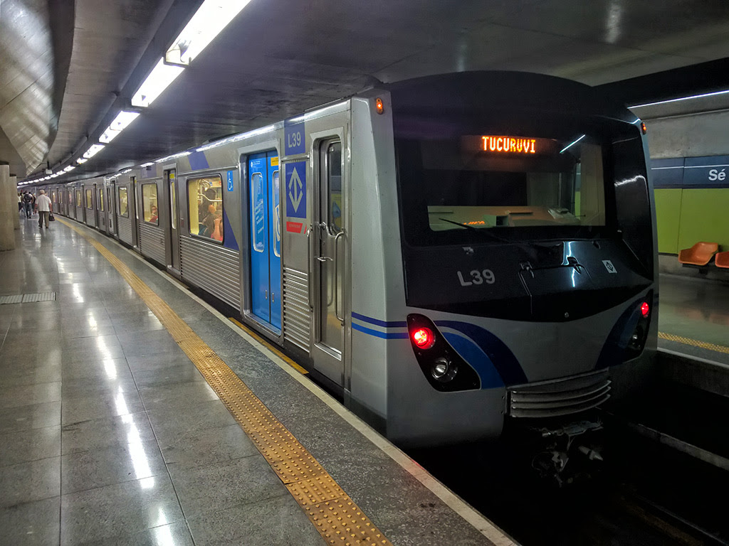 Empresa da limpeza do Metrô repete Higilimp e deixa ...