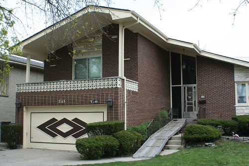 Midcentury garage door