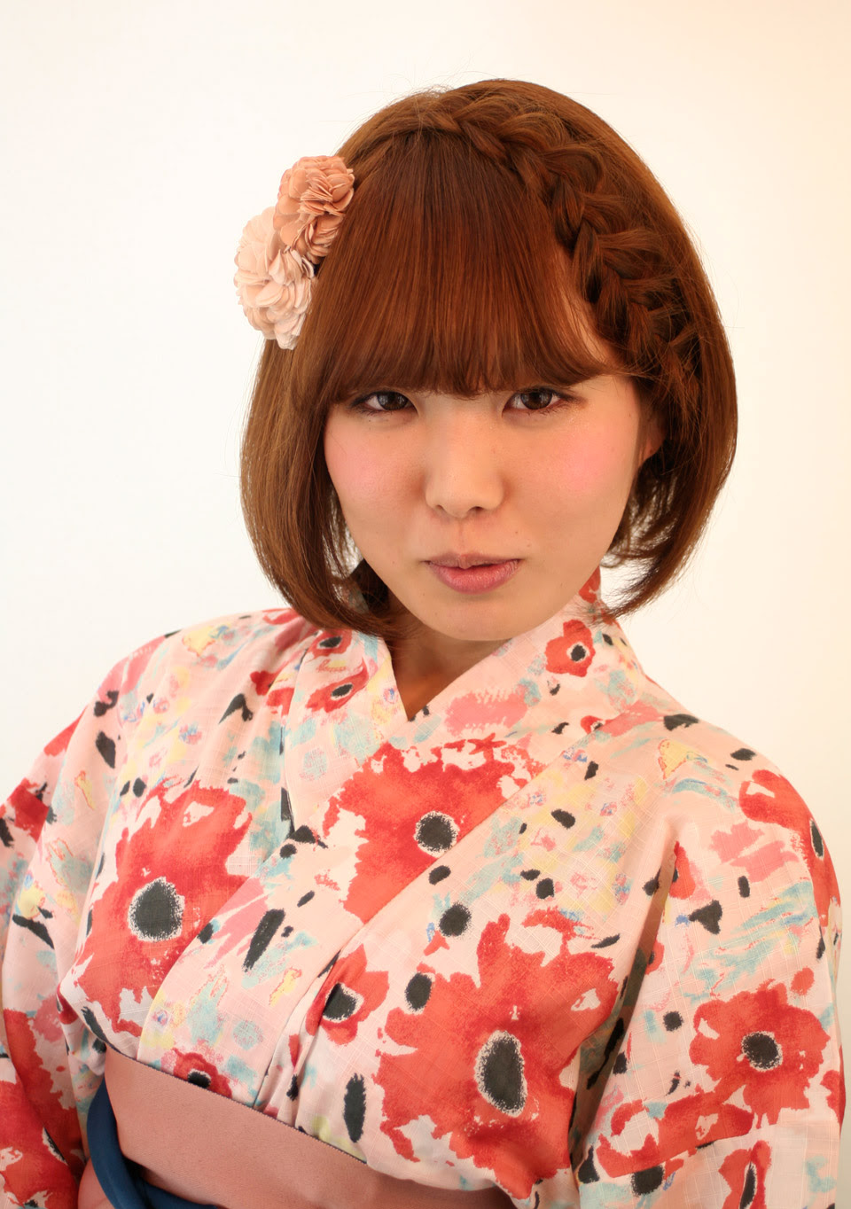 ふんわりやわらか 浴衣に似合うヘアアレンジ特集 ヘアも決めて浴衣美人に ショート ボブ Naver まとめ