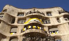 la pedrera vestida per al papa