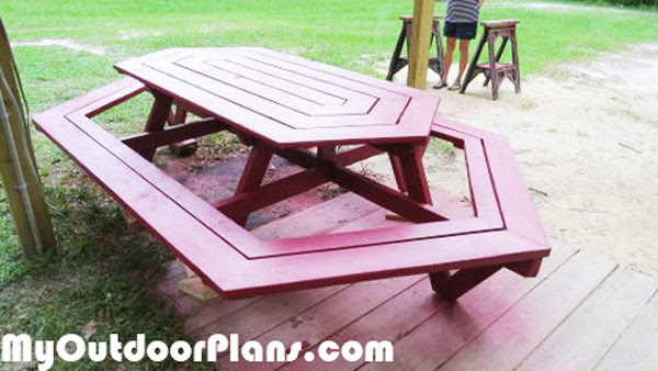 DIY Large Picnic Table | MyOutdoorPlans | Free Woodworking 