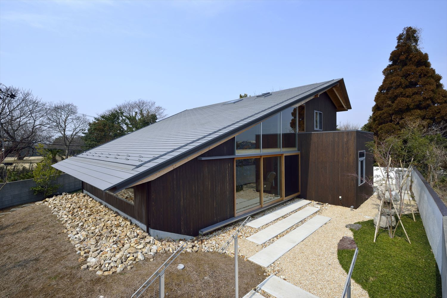 シンプルな家は建築家とおしゃれにつくる 東京 千葉のデザイン注文住宅実例 かしの木建設株式会社