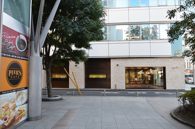 Crisscross クリスクロス の ホイップクリーム バニラソース マカデミアナッツのバターミルクパンケーキ 表参道 青山インフォメーション ブログ