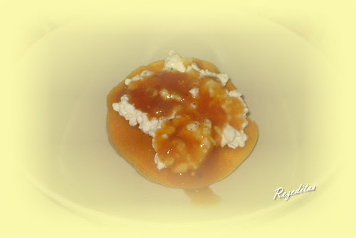 CALABAZA ASADA CON QUESO COTTAGE Y MERMELADA