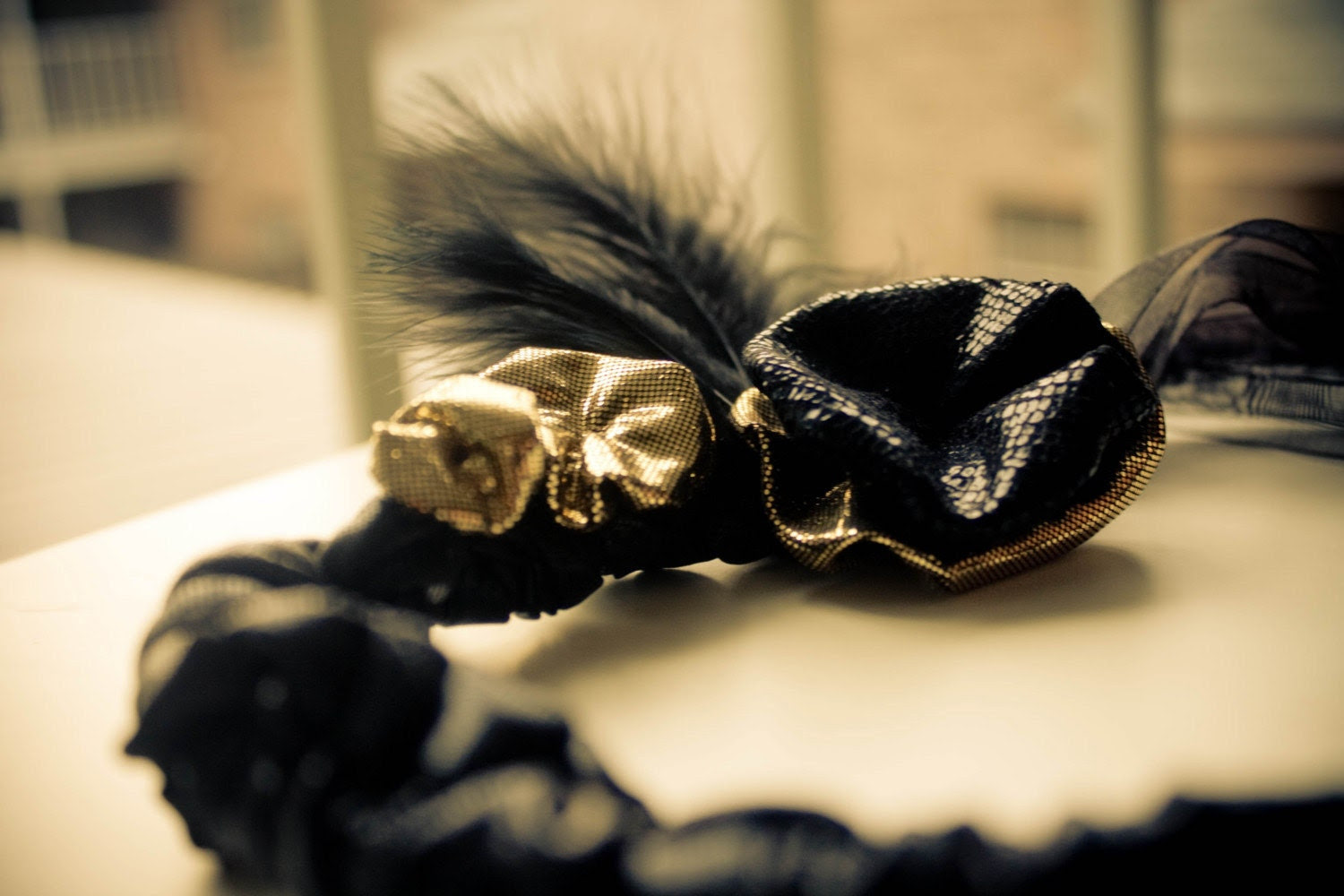 SPANDEX NECKLACE // Black and Gold // Indie