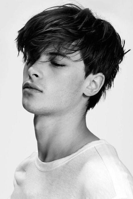 40 Men's Haircuts For Straight Hair - Masculine Hairstyle Ideas