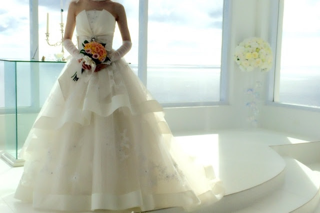 シルエットで選ぶウェディングドレス オーダーウェディングドレスのご相談はひなぎくへ