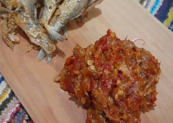 Langkah Mudah untuk Menyiapkan Sambel Terasi (Tanpa Tomat) yang Enak
Banget