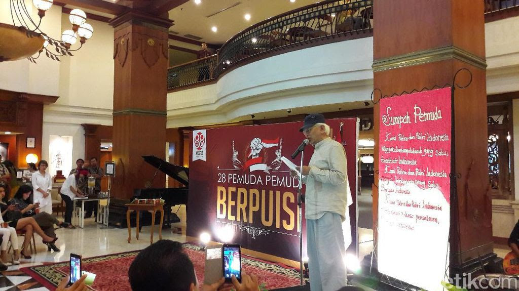 Hari Sumpah Pemuda, Gus Mus dan Puteri Indonesia 2015 Baca Puisi di Solo