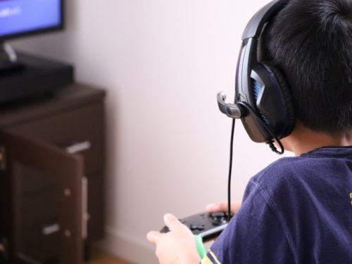 スイッチでフォートナイトを小学生にやらせても大丈夫 依存にならない 不登校にならない 静岡で不登校についてのご相談に向き合い解決に導く不登校解決相談所