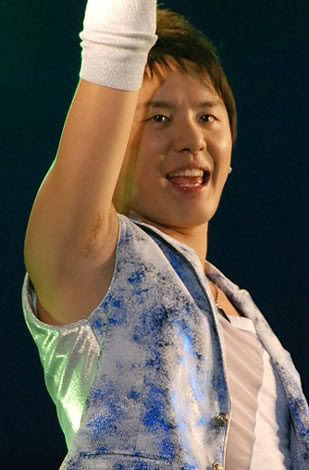 Tohoshinki tai Jingu Fireworks Festival (Nhat) + Tattoo moi cua Yoochun 