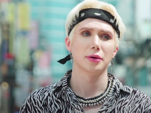 These are Images about Oli London