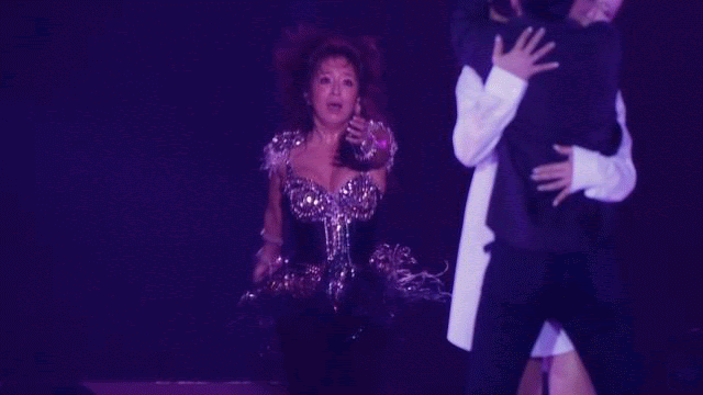 浜崎あゆみ Nhk Songs で号泣 弱音連発 Laで惨めに 空港芸から 泣き芸 へキャラ変も話題にならず 涙 楽ッ クル