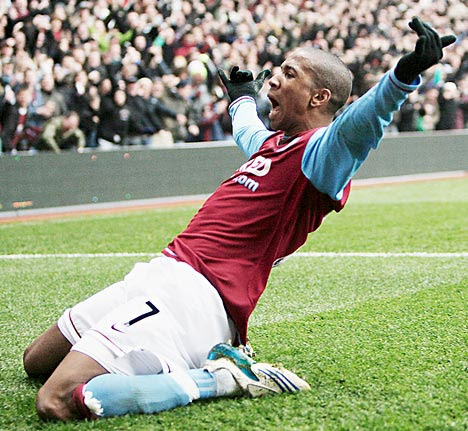 Ashley Young Aston Villa player