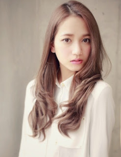 夏のロングの髪型 レディース編 2020 流行やヘアアレンジを紹介