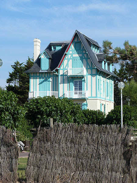 maison bleue 2