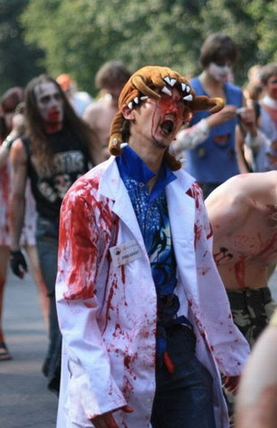 Zombie Walk in Saint Petersburg, Russia (85 pics)