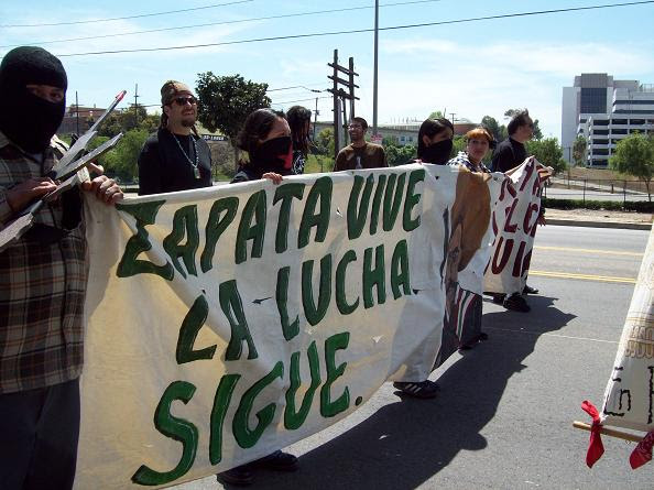 Zapata Vive...