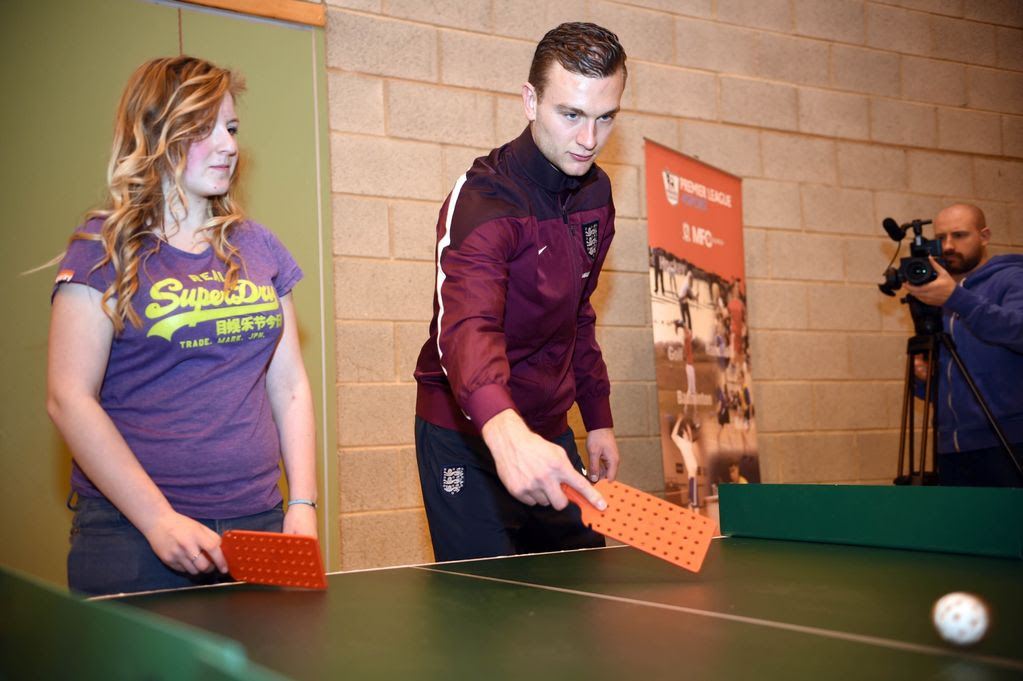England U21 and Boro player Ben Gibson and Lioness Demi Stokes visit Middlesbrough Sportability Club's holiday club at Holmwood School in Easterside. The players joined in playing golf, table tennis and archery